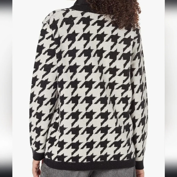 Steve Madden Black and White Houndstooth Cardigan - Picture 3 of 16